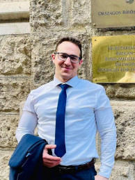 Dr. Varju András Richár ügyvéd, Pápa